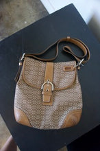 Load image into Gallery viewer, Vintage Coach Purse
