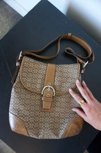 Load image into Gallery viewer, Vintage Coach Purse
