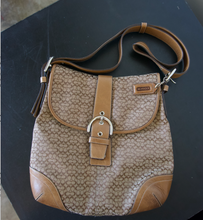 Load image into Gallery viewer, Vintage Coach Purse
